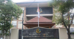 Kejagung Menangkap Tiga Pelaku Penipuan “Jaksa Gadungan”