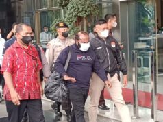 Buronan Korupsi Ricky Ham Pagawak Tiba di Gedung KPK