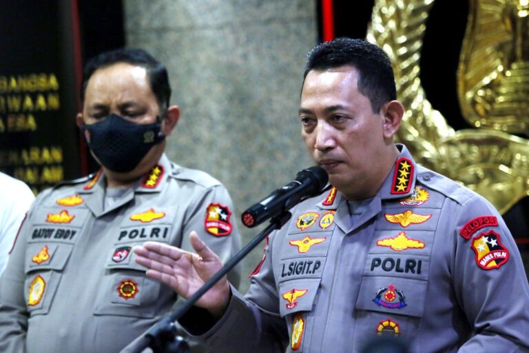 Kapolri Tegaskan Bharada E dan Bripka RR Tetap Jalani Sidang KKEP