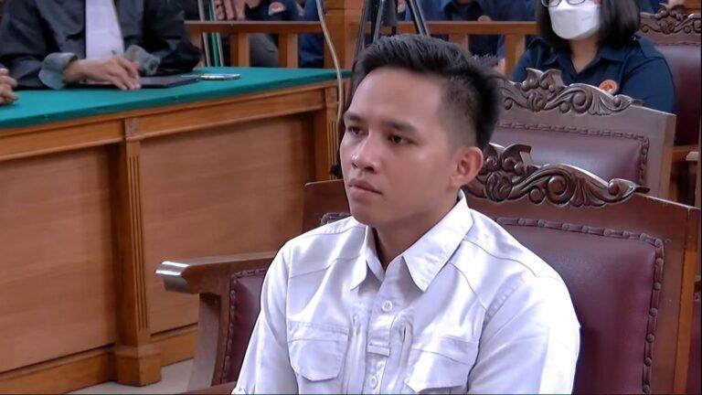 Pertimbangan Majelis Hakim Dalam Memvonis Bharada E 1,5 Tahun Penjara