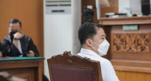 Terdakwa Arif Rachman Arifin Divonis Hukuman 10 Bulan Penjara
