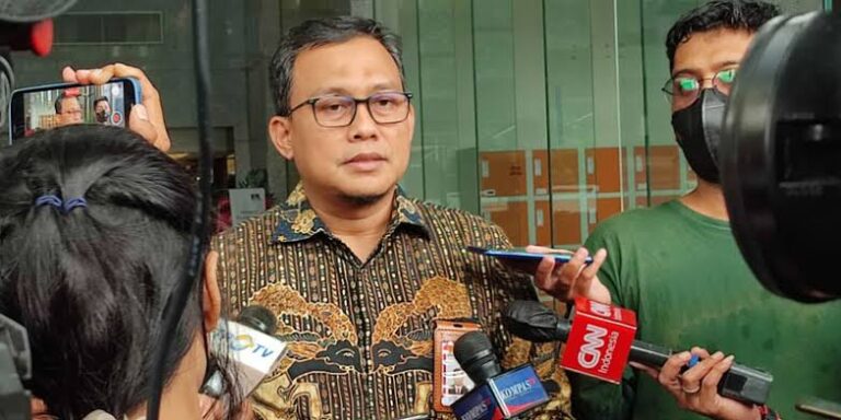 Hasil Penggeledahan Kantor Kemenhub, KPK Sita Uang Rp.5,6 Miliar