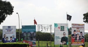 JPPR : Bawaslu Tak Tindak Tegas Pelanggaran Alat Peraga Parpol