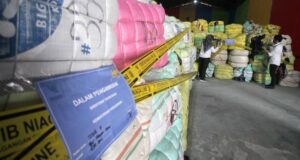 Polri Usut Dugaan Anggota Bawa Pulang Baju Bekas Impor Sitaan