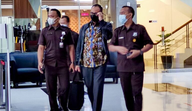 Rafael Alun Penuhi Panggilan KPK Sebagai Tersangka Gratifikasi