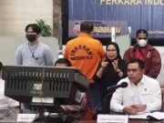 Bareskrim Serahkan Bos Indosurya Henry Surya ke Kejagung