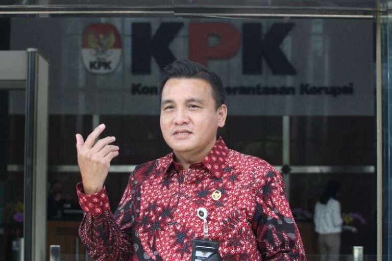 Komjak : Uji Materi Kewenangan Penyidikan Korupsi jadi Pelemahan Kejaksaan