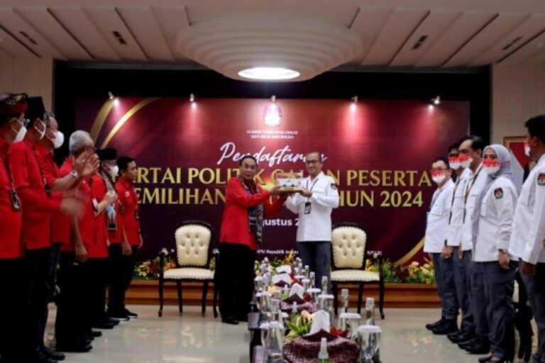 PDIP Daftarkan Caleg Pemilu 2024 ke KPU Hari Ini