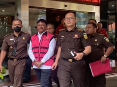 Johnny Plate Jalani Sidang Perdana Kasus Korupsi BTS Kominfo
