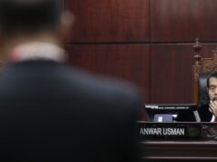 MK Tolak Permohonan Perpanjangan Jabatan Komisioner KPU Tingkat Provinsi dan Kabupaten