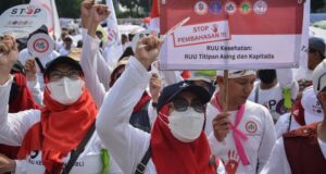 Forum Guru Besar Kirim Petisi ke Jokowi dan DPR Tunda Pengesahan RUU Kesehatan