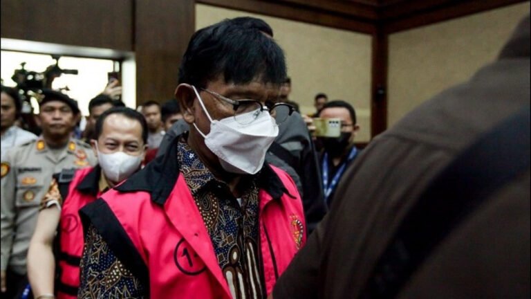 Majelis Hakim Tolak Eksepsi Johnny G Plate, Sidang Kasus Korupsi BTS 4G Dilanjutkan
