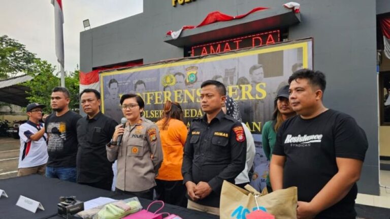 Polisi Tangkap Tersangka Penipu Tiket Koncer NCT di Bekasi