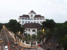 Ditreskrimsus Polda Jatim Geledah Gedung Graha Wismilak Dugaan Kasus Korupsi