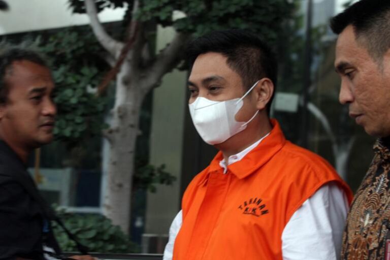 MA Tolak Kasasi Eks Bupati Tanah Bumbu Mardaning Maming Terkait Kasus Suap