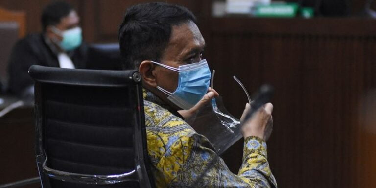 Sidang Vonis Eks Ditjen Pajak Angin Prayitno Ditunda Satu Pekan