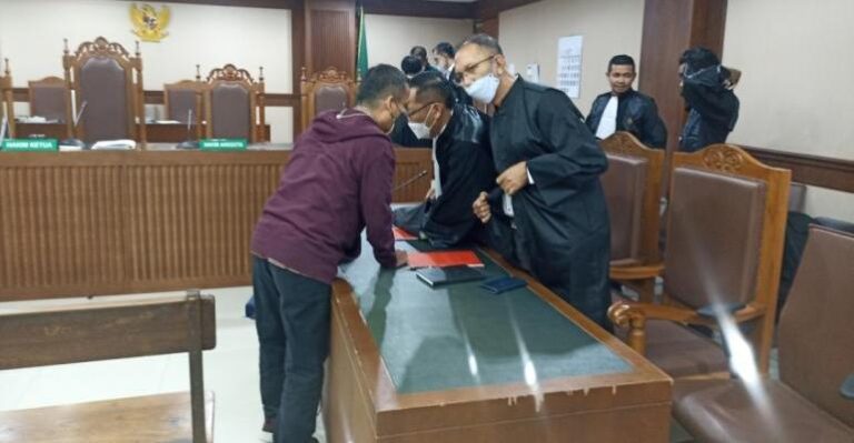 JPU Tuntut Eks Pejabat Antam Dody Martimbang 7,5 Tahun