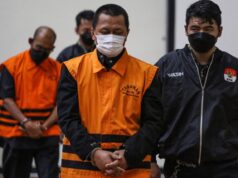 KPK Tahan 2 Tersangka Kasus Korupsi Penyaluran Bansos Beras di Kemensos
