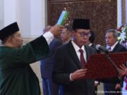 Presiden Jokowi Resmi Lantik Nawawi Pomolango Jadi Ketua KPK Sementara