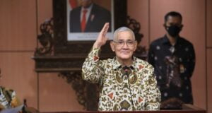 Try Sutrisno Minta MPR Gelar Sidang Kembalikan Penerapan UUD 1945 Sebelum Diamandemen