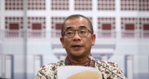 Hasyim Asy’ari : Presiden Jokowi Harus Ajukan Cuti ke Diri Sendiri Jika Ikut Kampanye