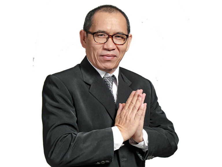 Dalam Banyak Hal, Komentator Selalu Merasa Lebih Pintar Dari Pelaku