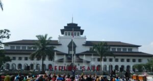 Gubernur Jawa Barat 2025-2030 Harus Mampu Atasi Pengangguran dan Kemiskinan