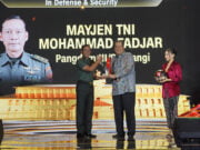 Pangdam III/Slw Raih Special Awards Outstanding Military Leadership in Defense & Security