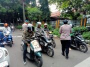 Polwiltabes Bandung Berikan Ta’jil di Bulan Ramadhan yang Penuh Kebahagiaan