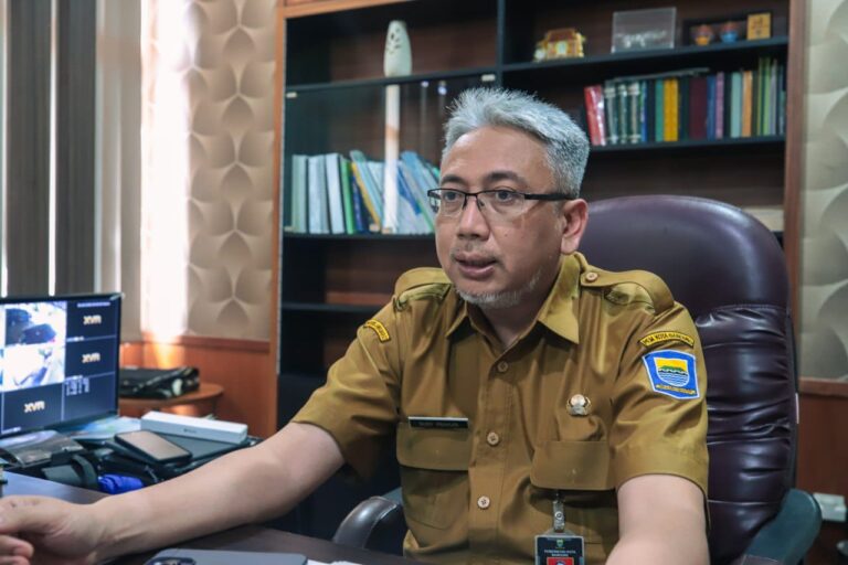 Buang Sampah di Jalan Bisa Dijerat Hukum