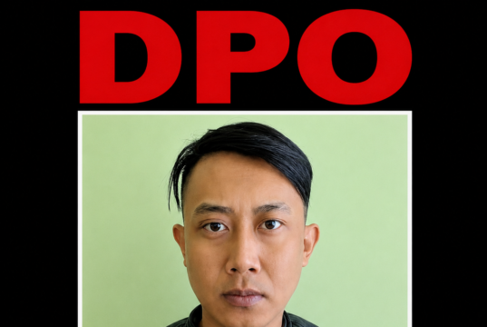 Polda Jabar Buru Taufik Hidayat, DPO Dugaan Penyekapan dan Penganiayaan Berat Selama Tiga Tahun Foto utama: Poster DPO Taufik Hidayat yang memuat imbauan pelaporan ke Hotline Polri 110.