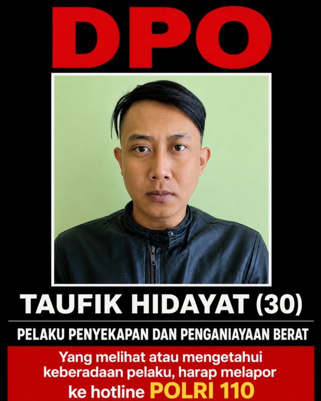 ChatGPT Image 23 Jun 2026, 14.49.37 Foto utama: Poster DPO Taufik Hidayat yang memuat imbauan pelaporan ke Hotline Polri 110.