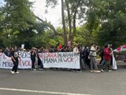 Bersama Rakyat Bali, Mahasiswa Tegaskan Sikap: Negara Harus Kembali ke Arah Keadilan Mahasiswa dan elemen masyarakat menyampaikan aspirasi dalam aksi bersama rakyat Bali. (Foto: Dokumentasi Istimewa)