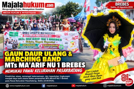 Gaun Daur Ulang dan Marching Band MTs Ma’arif NU 1 Brebes Memukau Pawai Kelurahan Pasarbatang